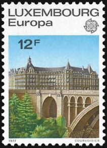 Adolph-Brücke über die Petrusse